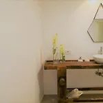 Ikuvium Apartment *