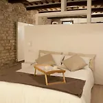 Ikuvium Apartment *